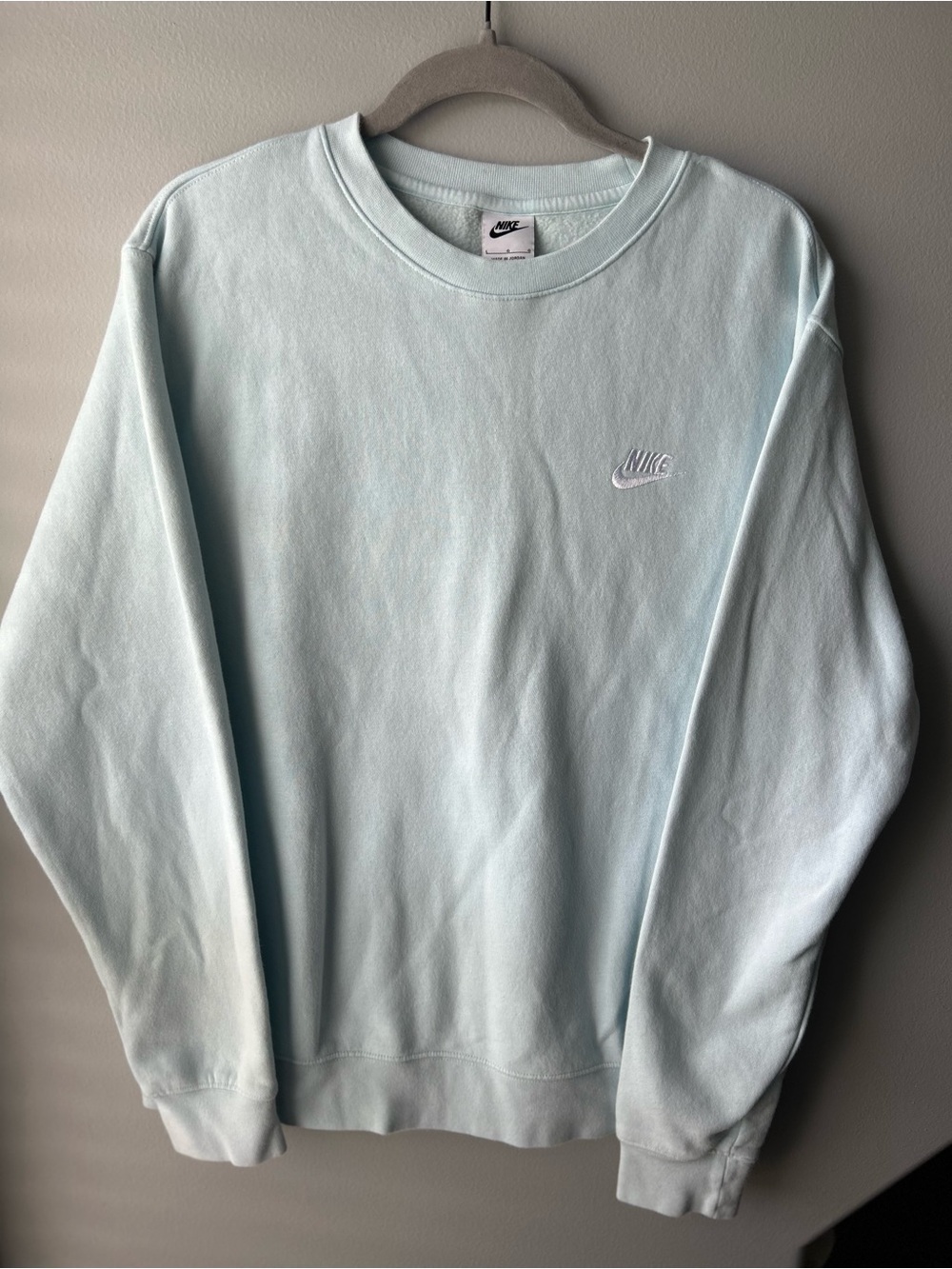 Nike Men's Pastel Blue Crewneck Sweatshirt